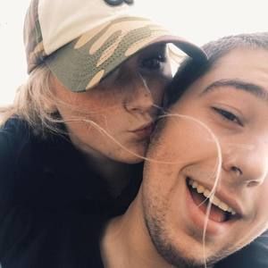 Meet your Posher, Jena